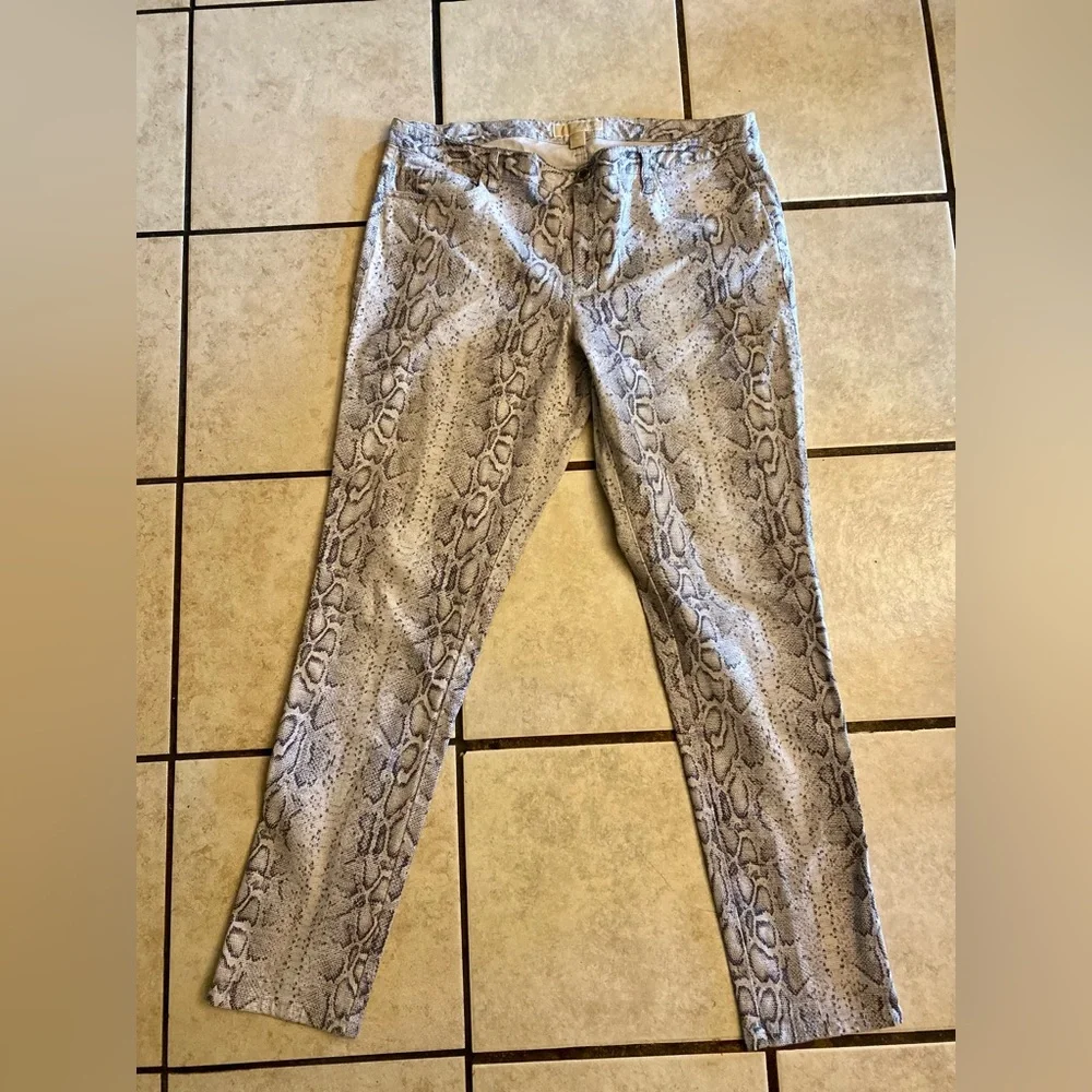 Michael Kors Women’s snake printed pants - Picture 1 of 7